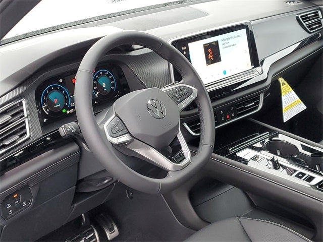 2026 Volkswagen Atlas Cross Sport 2.0T SEL R-Line Black