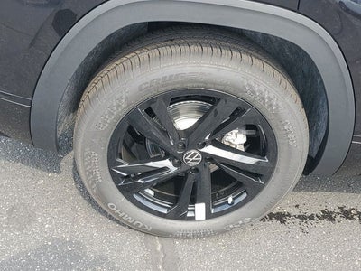 2026 Volkswagen Atlas Cross Sport 2.0T SEL R-Line Black