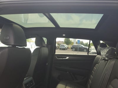 2026 Volkswagen Atlas Cross Sport 2.0T SEL R-Line Black