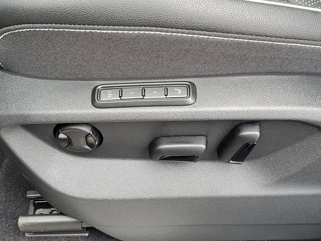 2026 Volkswagen Atlas SEL Premium R-Line - Photo 19