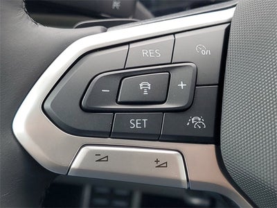 2025 Volkswagen Atlas 2.0T SEL Premium R-Line