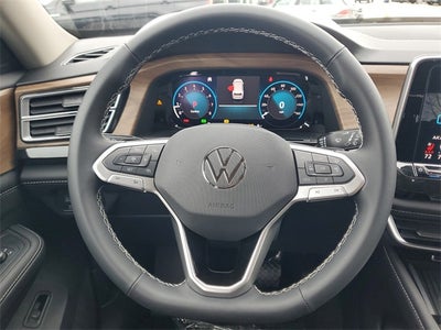 2025 Volkswagen Atlas 2.0T SE w/Technology