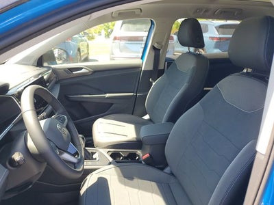 2026 Volkswagen Taos 1.5T SE Black