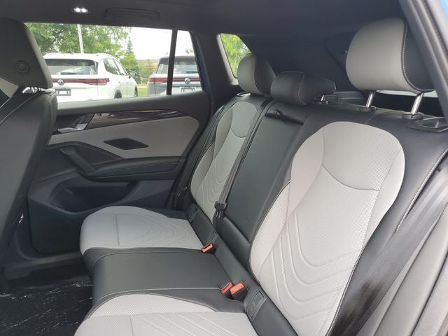 2026 Volkswagen Tiguan SE R-LINE BLACK - Photo 11