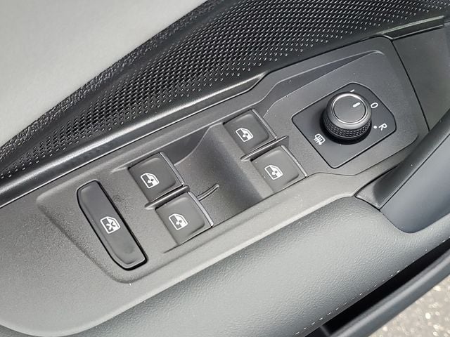 2026 Volkswagen Tiguan SE R-LINE BLACK - Photo 18