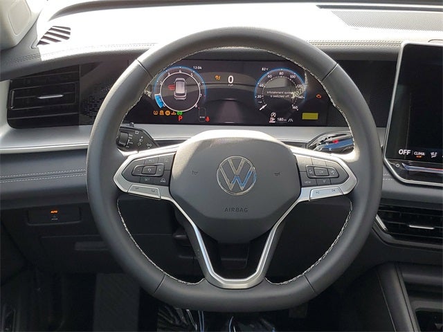 2025 Volkswagen Tiguan 2.0T SE