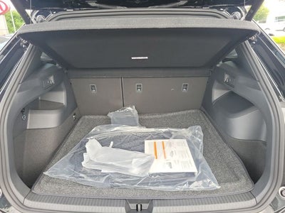 2026 Volkswagen Tiguan 2.0T SEL R-Line