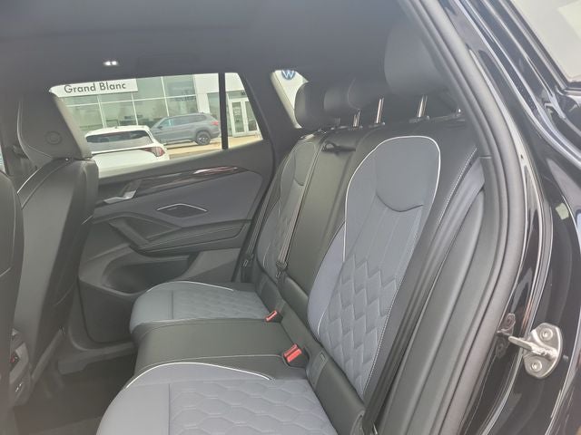 2026 Volkswagen Tiguan 2.0T SEL R-Line