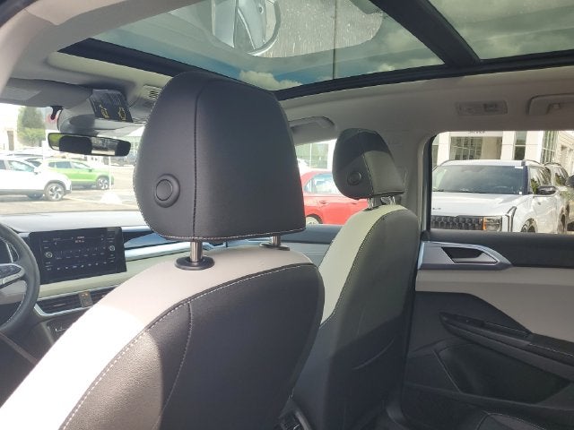 2027 Volkswagen Taos 1.5T SE