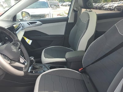 2027 Volkswagen Taos 1.5T SE
