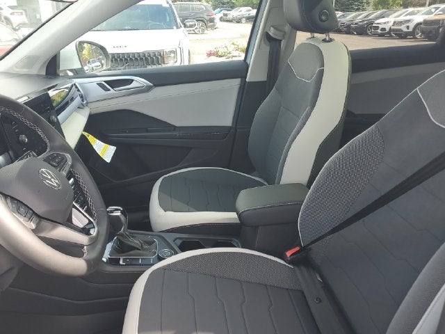 2027 Volkswagen Taos 1.5T SE