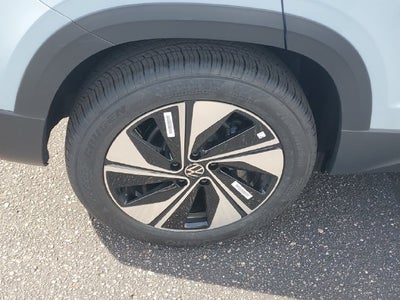 2027 Volkswagen Taos 1.5T SE