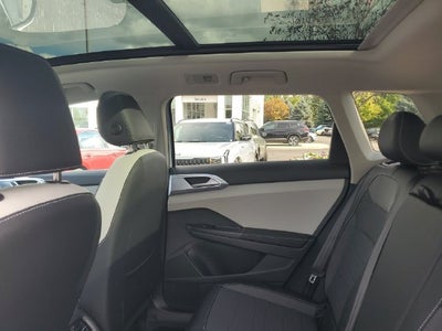 2027 Volkswagen Taos 1.5T SE
