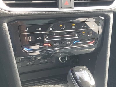 2027 Volkswagen Taos 1.5T SE