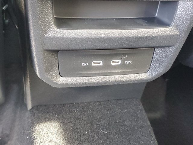 2027 Volkswagen Taos 1.5T SE