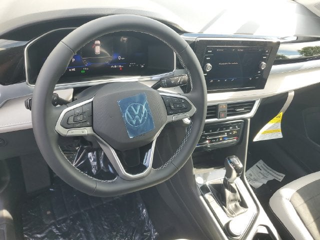 2027 Volkswagen Taos 1.5T SE