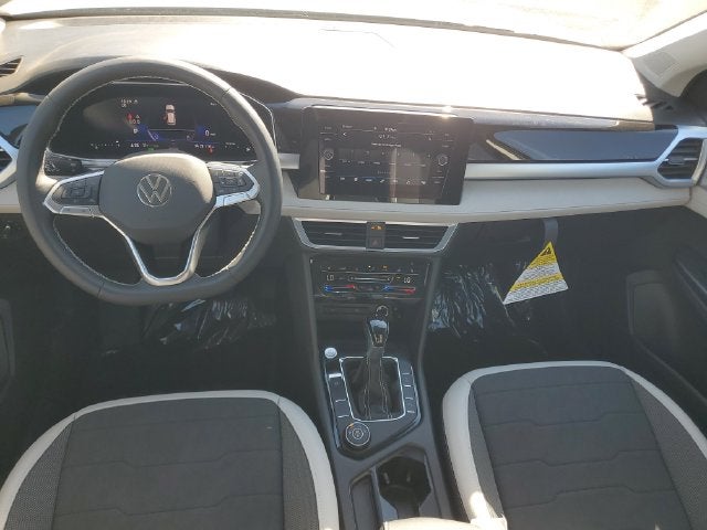 2027 Volkswagen Taos 1.5T SE