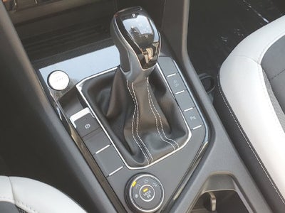 2027 Volkswagen Taos 1.5T SE
