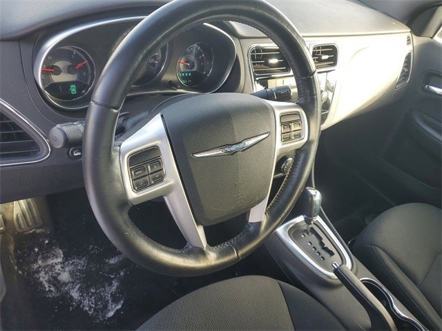 2011 Chrysler 200 Touring