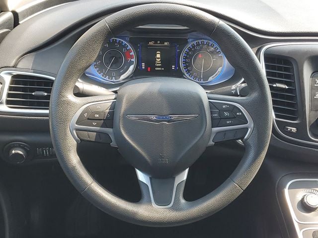 2016 Chrysler 200 LX