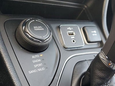 2022 Jeep Cherokee Latitude Lux