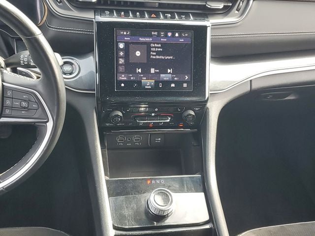 2022 Jeep Grand Cherokee L Altitude