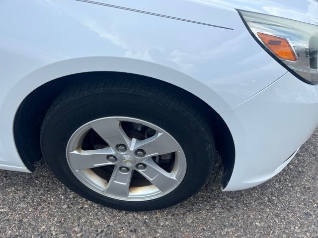 2015 Chevrolet Malibu LS 1LS