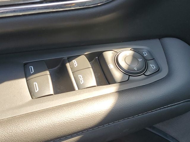2023 GMC Yukon SLE