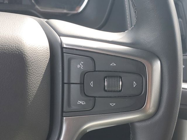 2023 Chevrolet Suburban LS