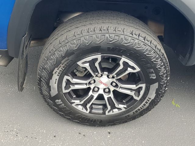 2023 GMC Canyon AT4