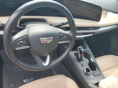 2024 Cadillac XT4 Luxury