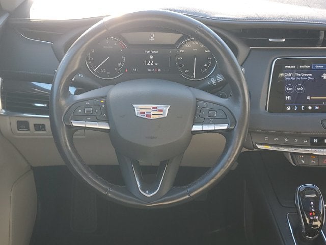 2023 Cadillac XT4 Luxury