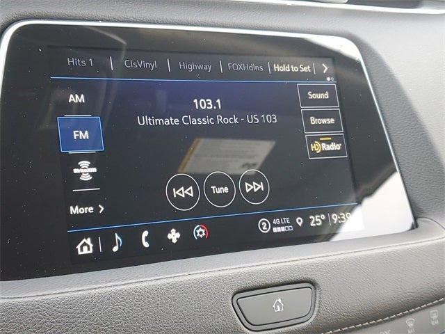 2023 Cadillac XT4 Premium Luxury