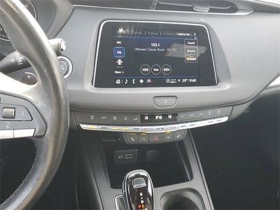 2023 Cadillac XT4 Premium Luxury