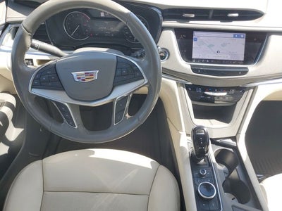 2022 Cadillac XT5 Premium Luxury