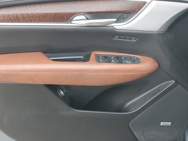 2020 Cadillac XT5 Sport