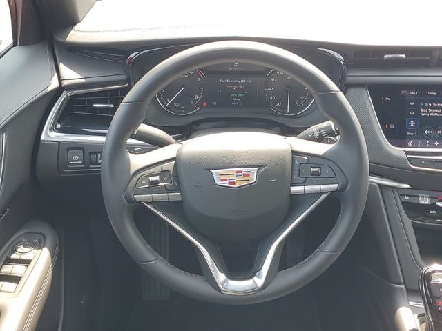 2025 Cadillac XT6 Luxury