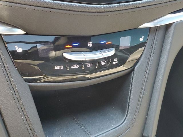 2024 Cadillac XT6 Luxury