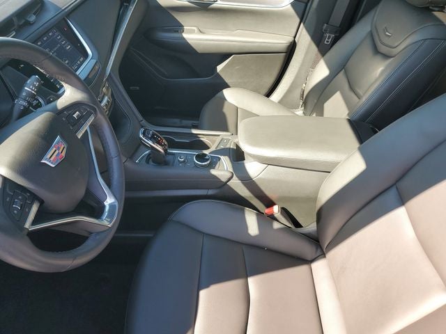 2024 Cadillac XT6 Luxury