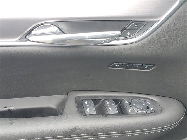 2025 Cadillac XT6 Luxury