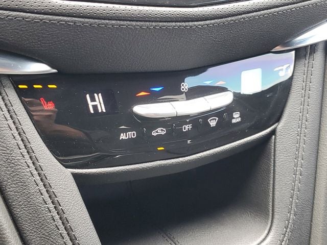 2025 Cadillac XT6 Luxury