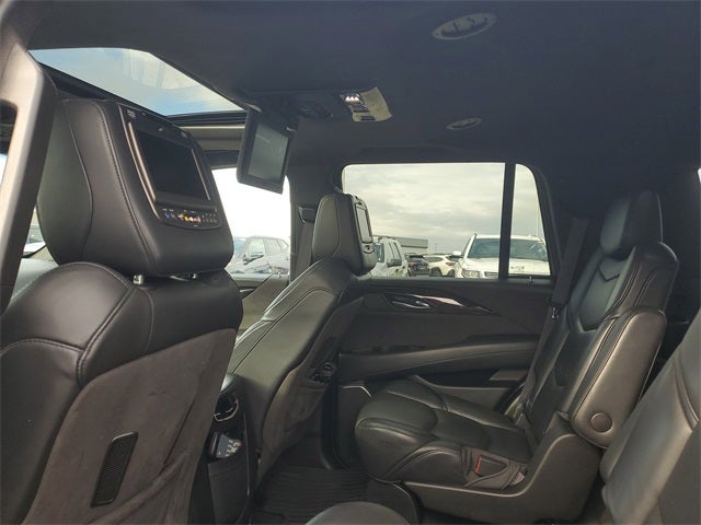 2017 Cadillac Escalade Platinum Edition