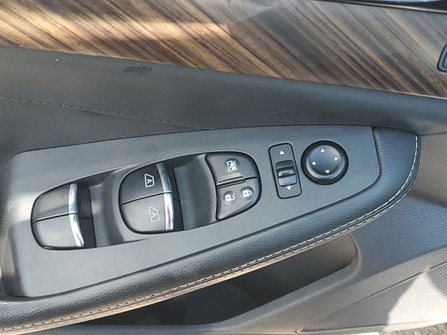 2016 Nissan Maxima Platinum