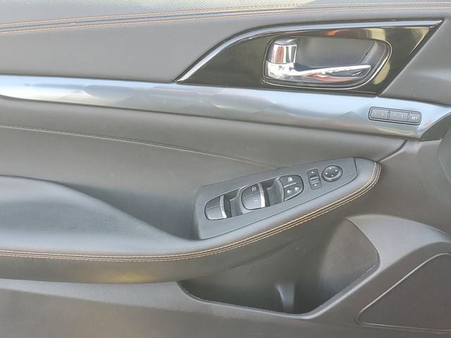 2022 Nissan Maxima SR