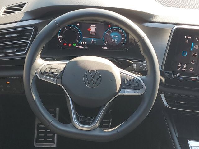 2025 Volkswagen Atlas Cross Sport 2.0T SE w/Technology
