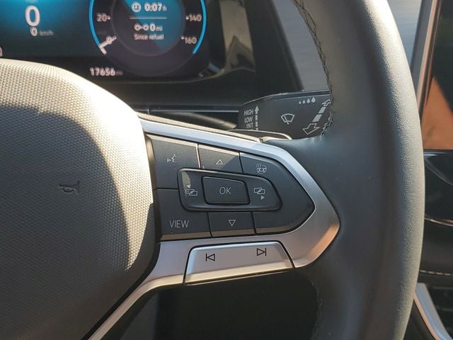 2025 Volkswagen Atlas Cross Sport 2.0T SE w/Technology