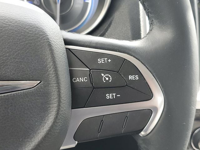2016 Chrysler 300 Limited