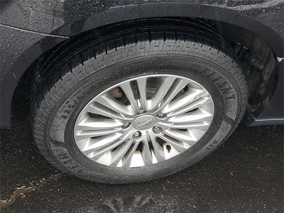 2016 Chrysler Town & Country Touring-L