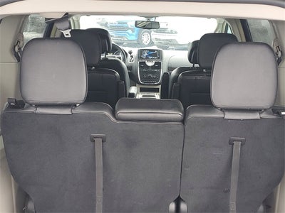 2016 Chrysler Town & Country Touring-L