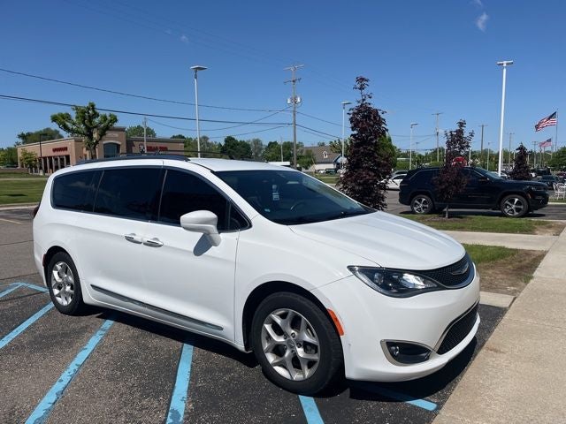 2018 Chrysler Pacifica Touring L Plus